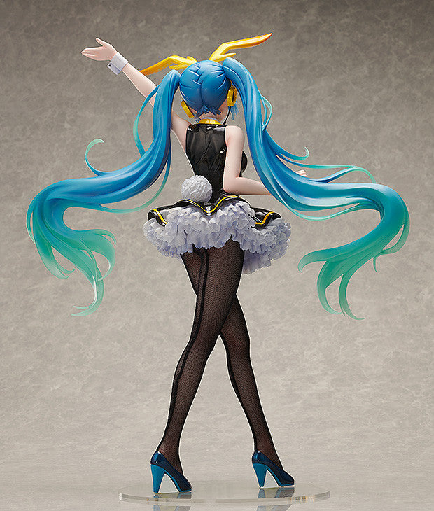 Hatsune Miku (My Dear Bunny Version) 1/4 Scale Figure