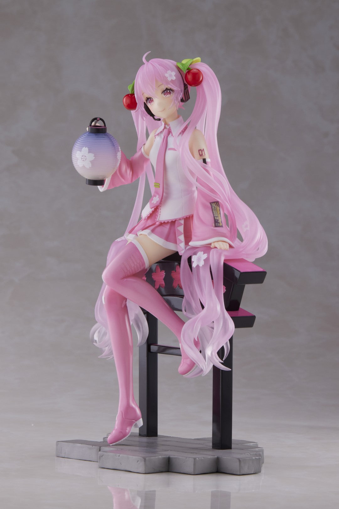 Sakura Miku Lantern Ver. AMP+ Figure