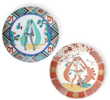 Hatsune Miku & Sakura Miku Kutani Ware 2-Piece Small Plate Set