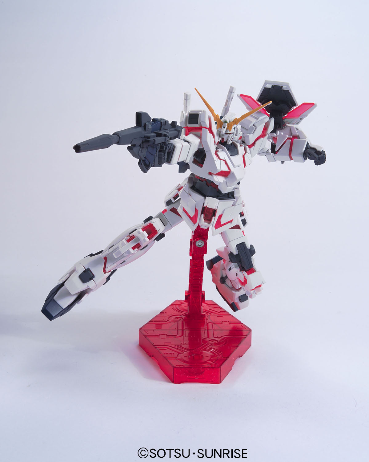 HGUC RX-0 Unicorn Gundam Destroy Mode 1/144