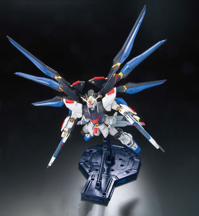 Strike Freedom Gundam (Full Burst Mode) MG