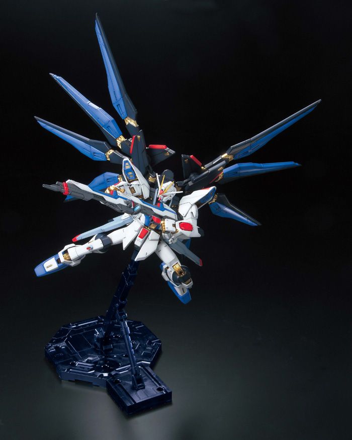 Strike Freedom Gundam (Full Burst Mode) MG